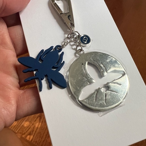 Christian Dior Rubber Bee Keychain - NWOT - Picture 4 of 6
